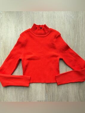 H&M Divided orange turtleneck top